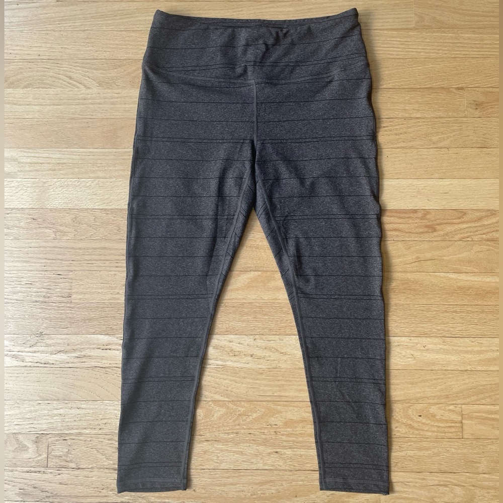 Prana Gray Leggings Size XL in Excellent Condition - Picture 4 of 14